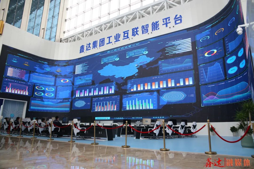 接受领导人检阅 | 今年会·(jinnianhui)金字招牌诚信至上智能显示助力紫金山实验室展现强劲创新力
